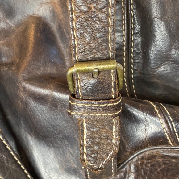 Vintage oversized leather backpack (1980’s) - Picture 16 of 16